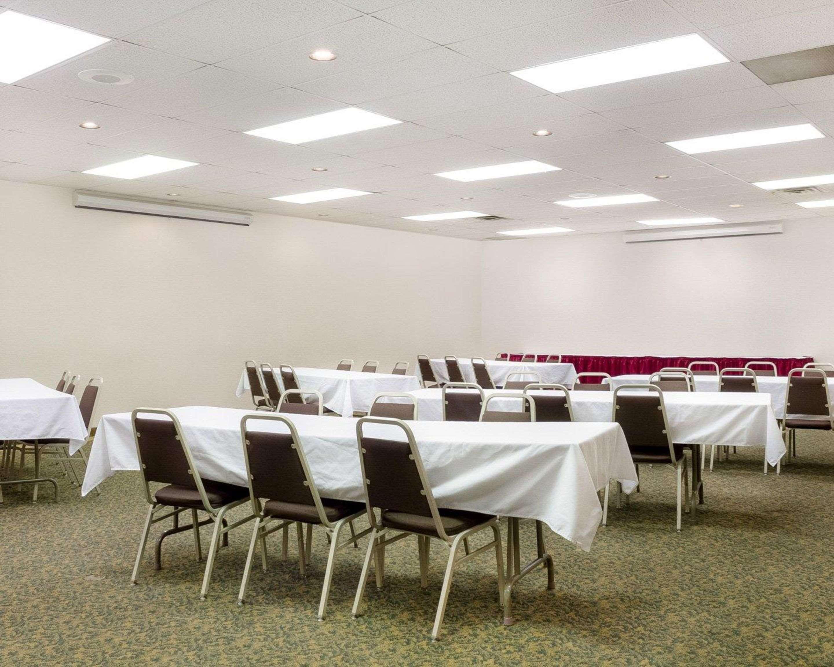 Quality Inn Bismarck I-94 Esterno foto