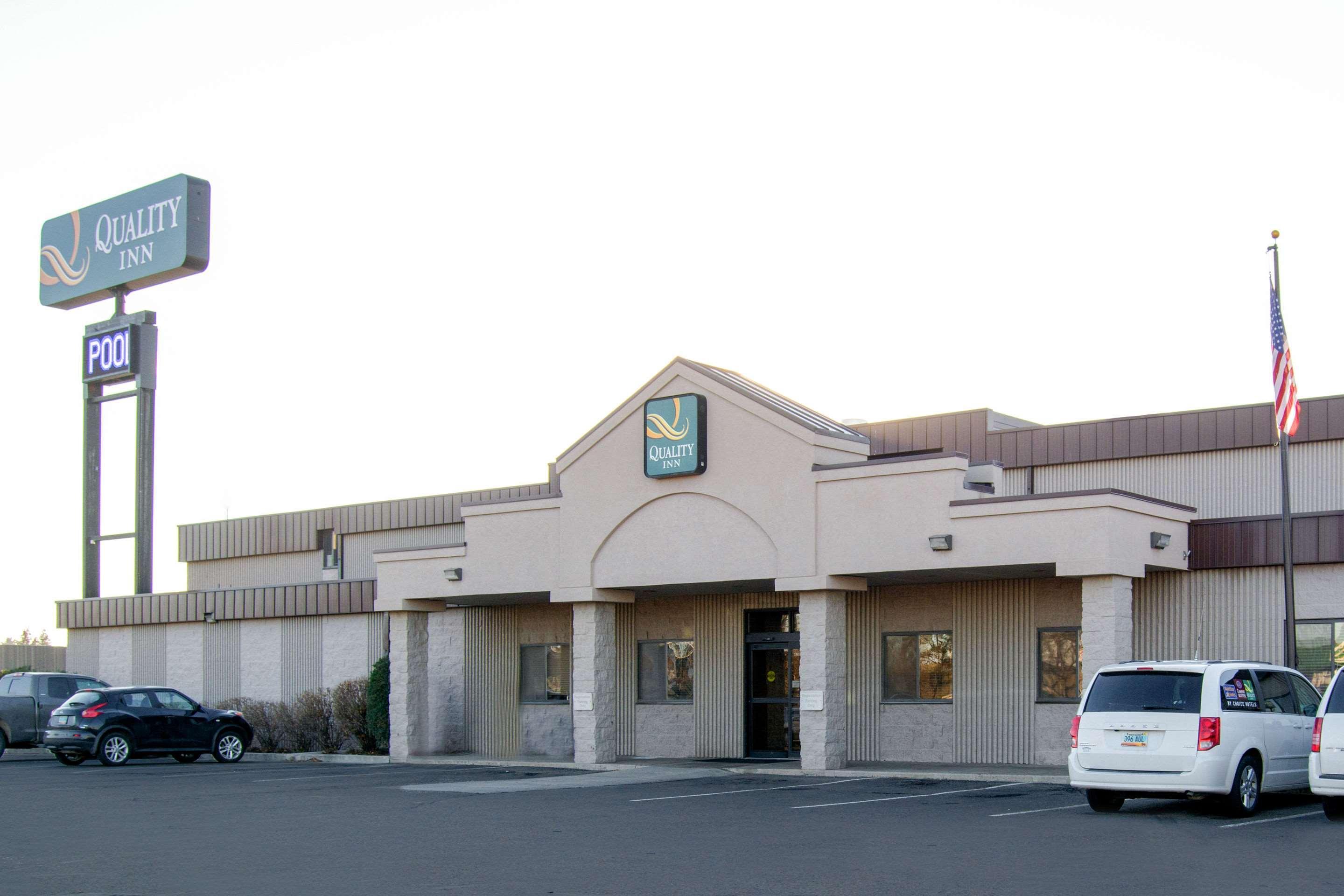 Quality Inn Bismarck I-94 Esterno foto