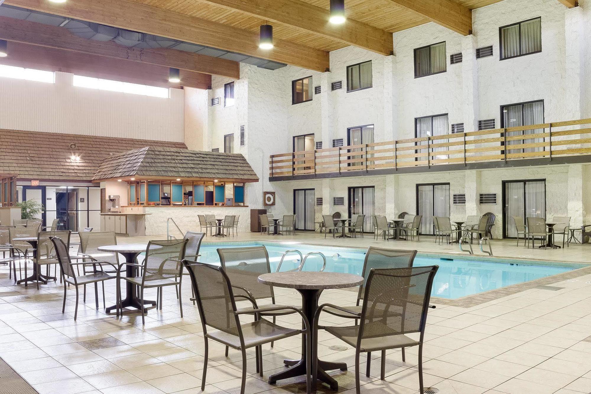 Quality Inn Bismarck I-94 Esterno foto