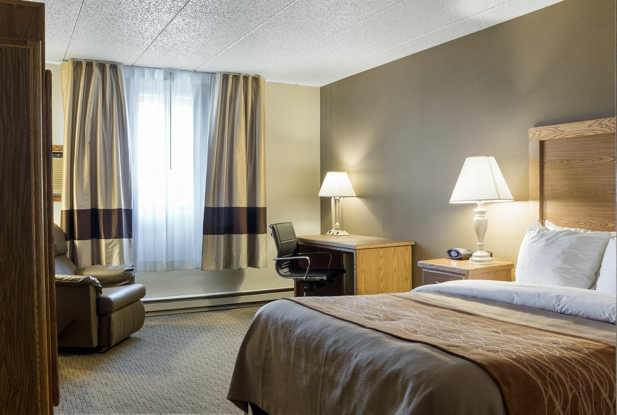 Quality Inn Bismarck I-94 Esterno foto